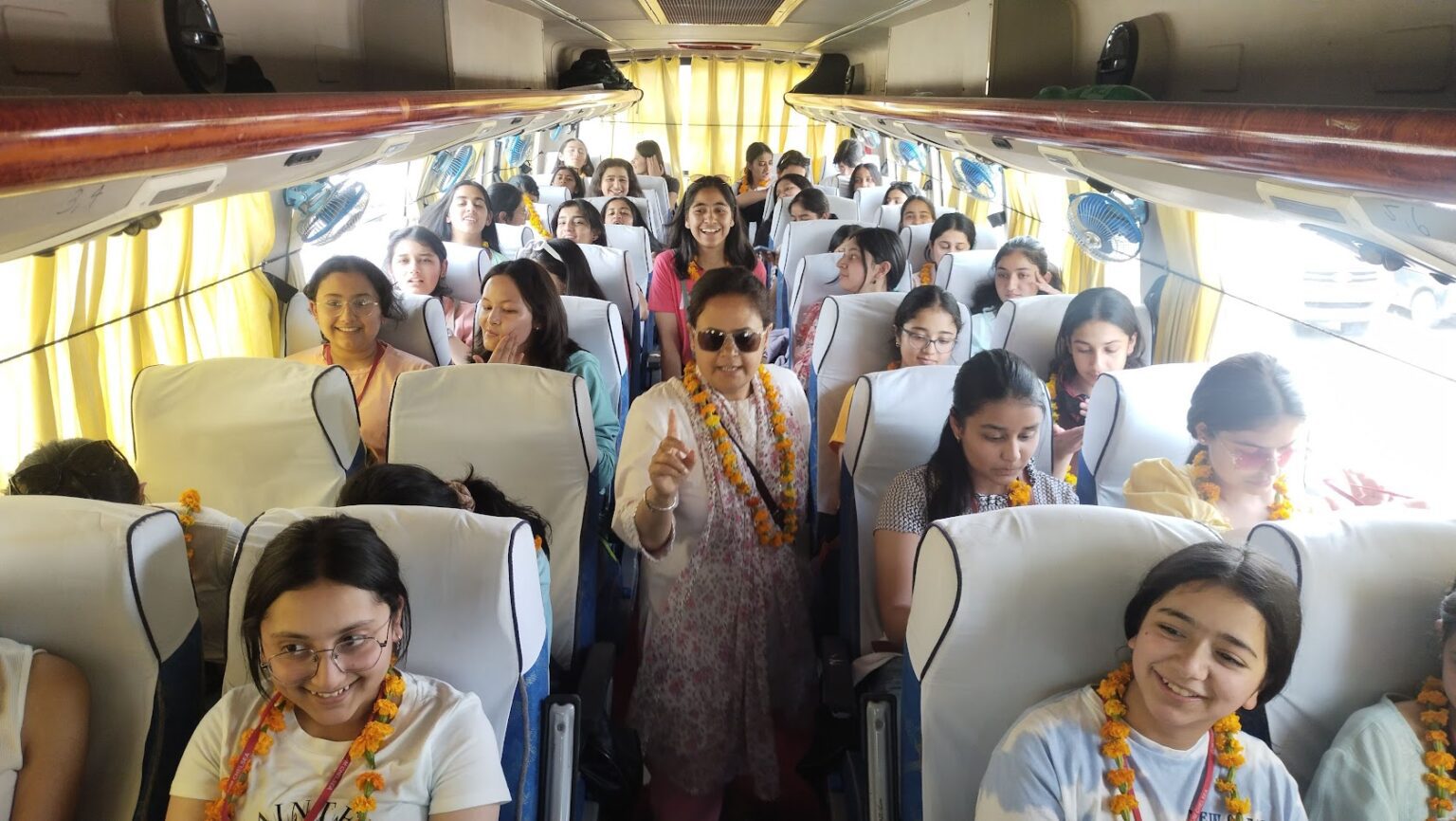 Comfortable Rajasthan journey with our guided group tour.