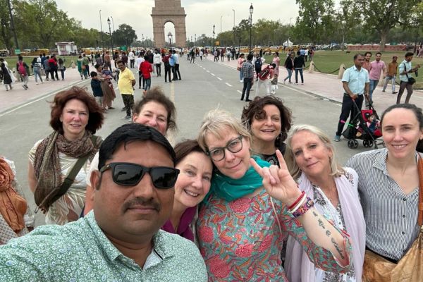 Delhi Sightseeing stop at India Gate war memorial in New Delhi