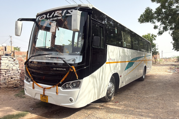Luxury Tourist Bus for Rajasthan Tours
