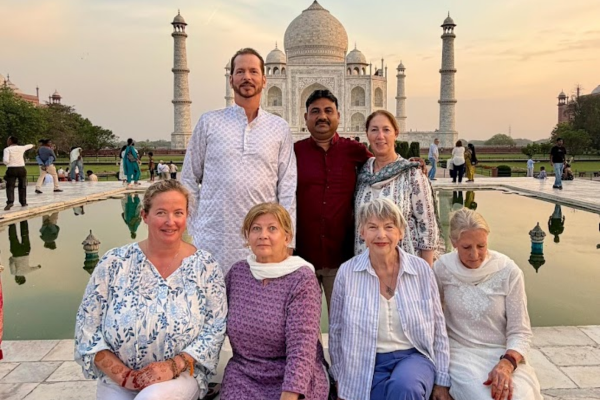 Private driver tour service in India for tourists and families