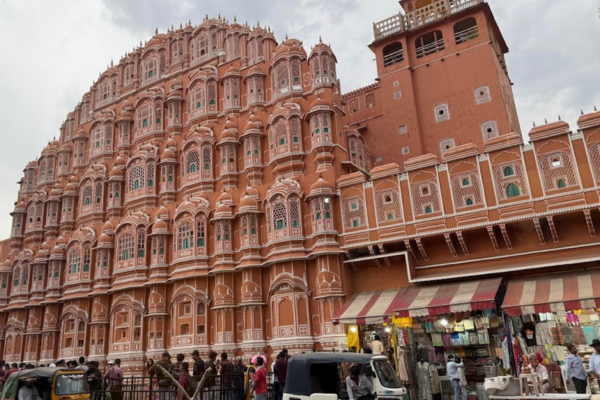 Front view of Hawa Mahal Jaipur