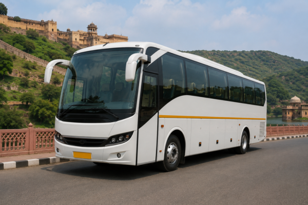 Luxury Tourist Bus for Jaipur Sightseeing